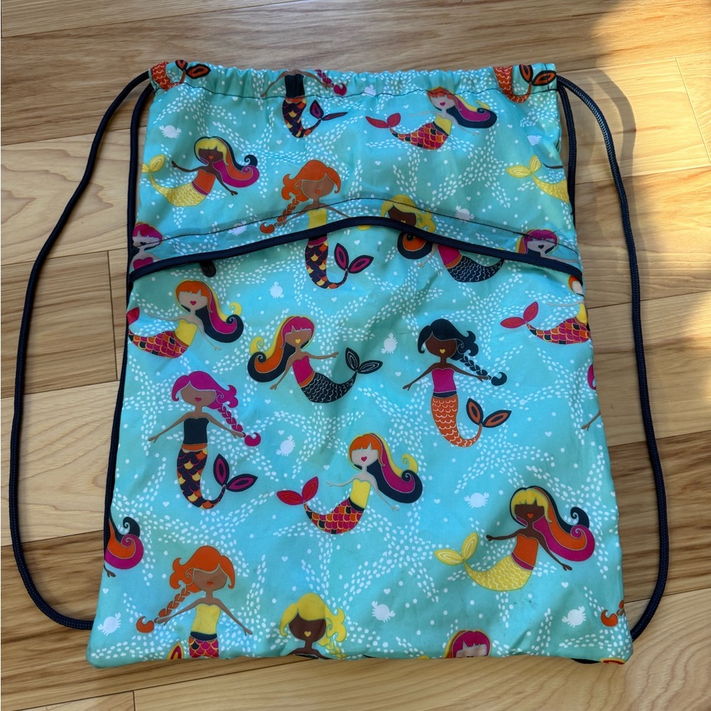 Thirty-One Mermaid Print Kids Drawstring Bag - Aqua and Multicolor